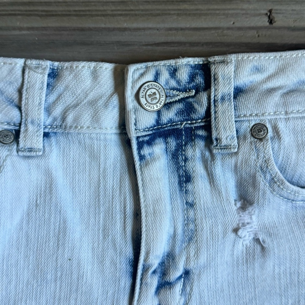 Altar'd State Light Blue Jean Shorts - Picture 4 of 8